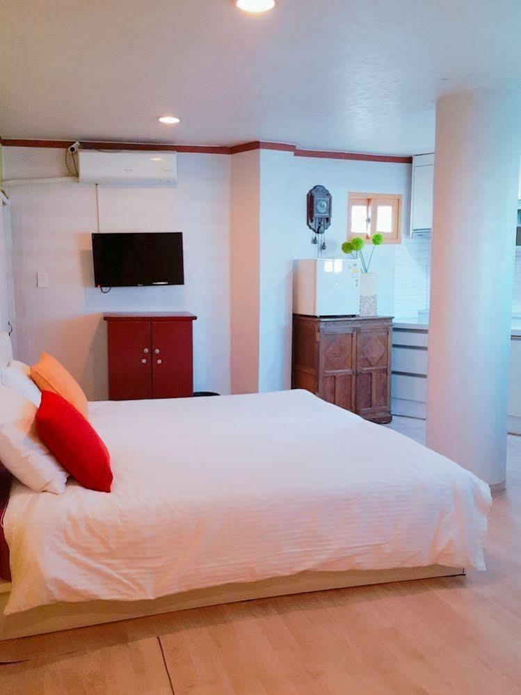 Hotel B & J Open - Seoul