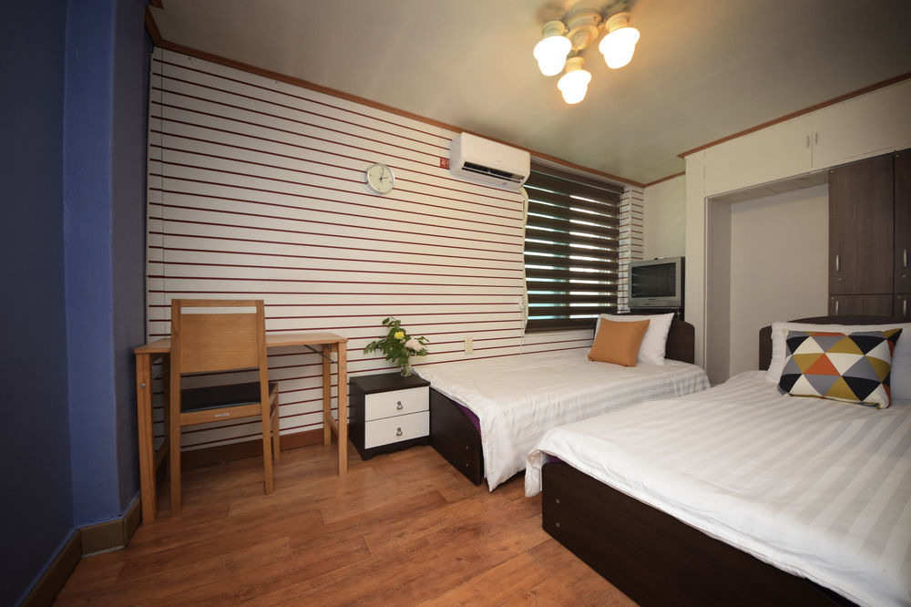 Hotel B & J Open - Seoul